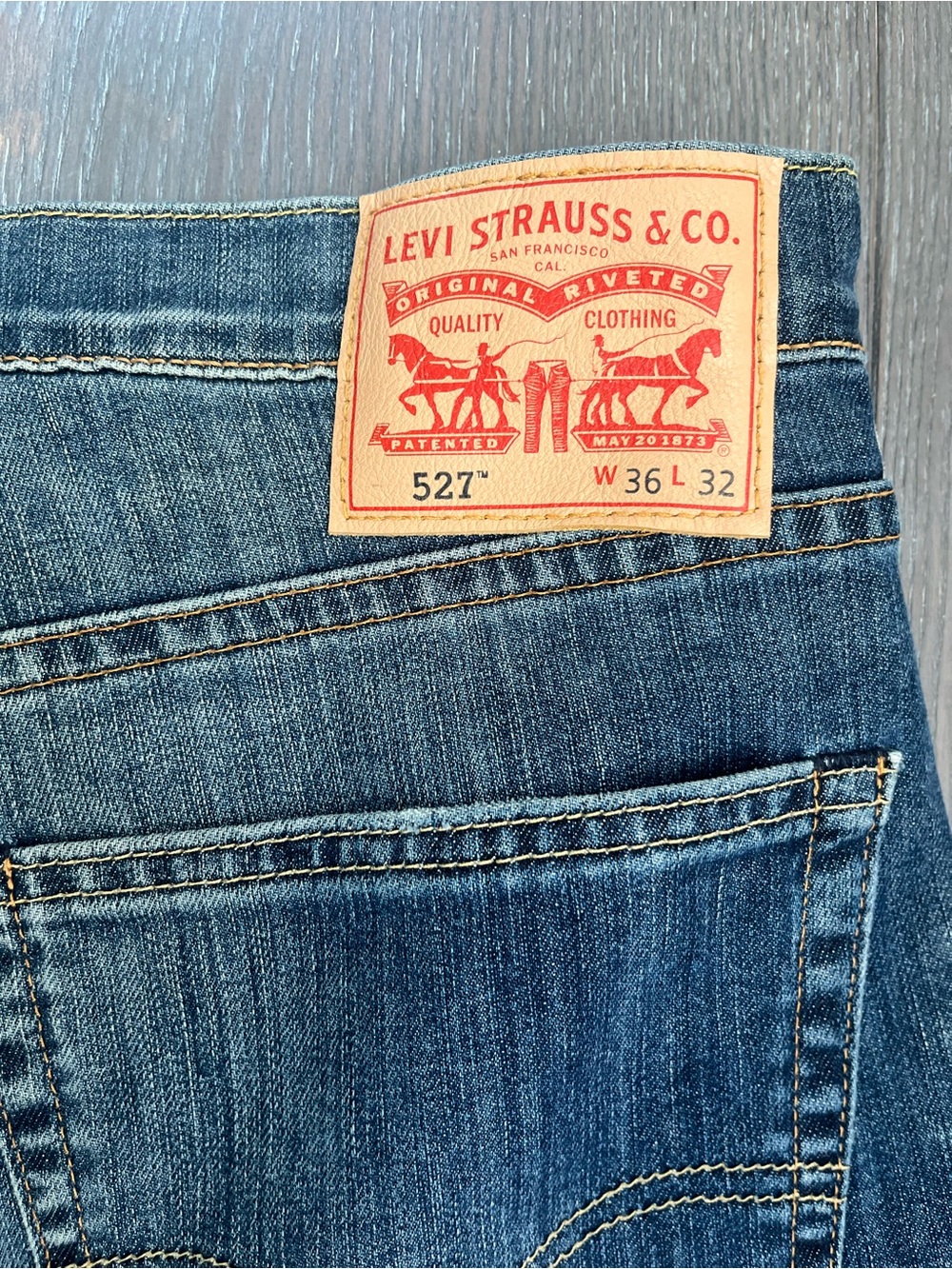 Levi's Men's Dark Blue Bootcut Jeans Vintage 527 - Picture 5 of 8